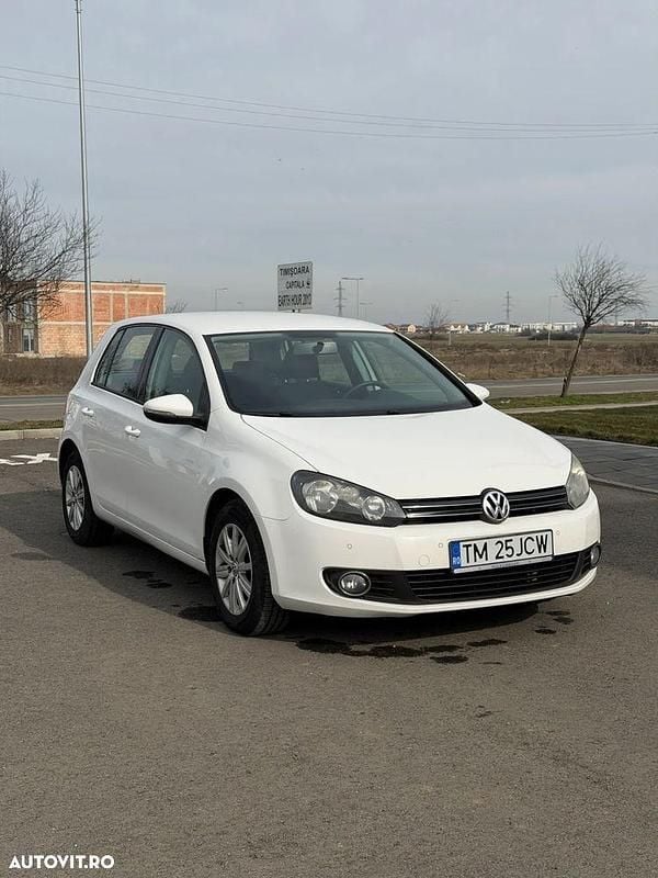Second-hand VW Golf VII Comfortline 105 CP (77 kW) 2012 Culoarealb Hatchback
