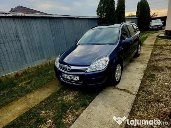 Second-hand Opel Astra 110 CP (80 kW) 2008 Gri Break