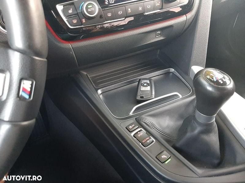 Second-hand BMW 320 190 CP (139 kW) 2017 Culoarealb Berlinǎ