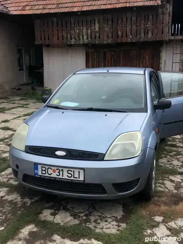 Utilizat 2005 Ford Fiesta Hatchback | 1.500 EUR - Imagine 1/4