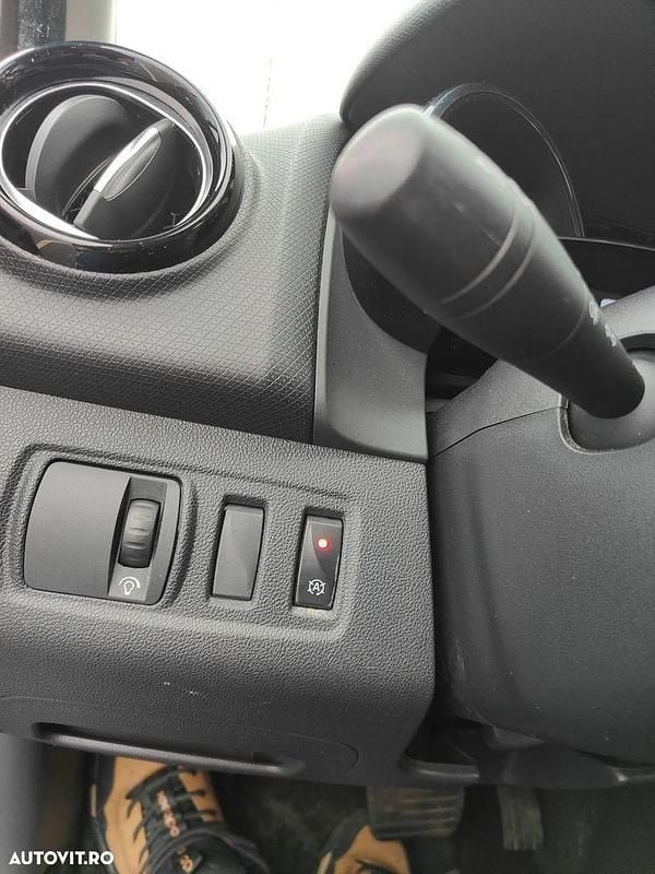 Second-hand Renault Clio Intens 120 CP (88 kW) 2017 Culoaregri Coupe