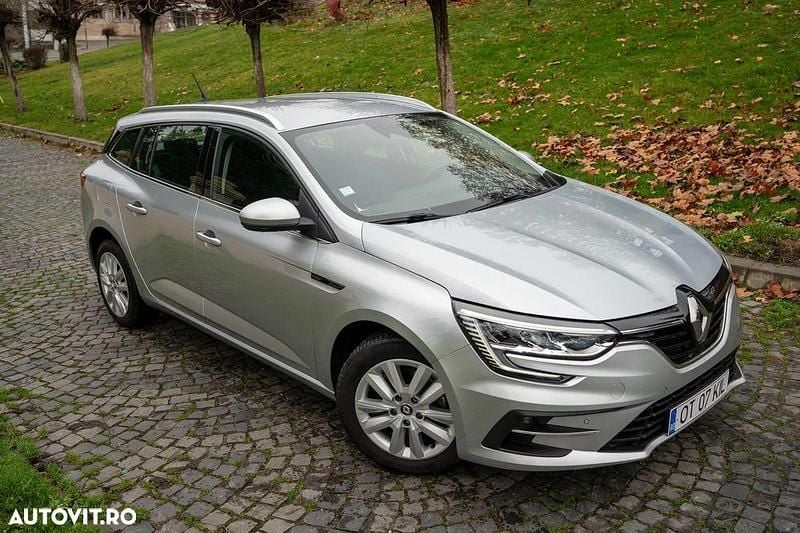 Culoaregri Utilizat 2021 Renault Mégane GrandTour LIMITED Break | 12.690 EUR (Preț OK) - Imagine 1/4