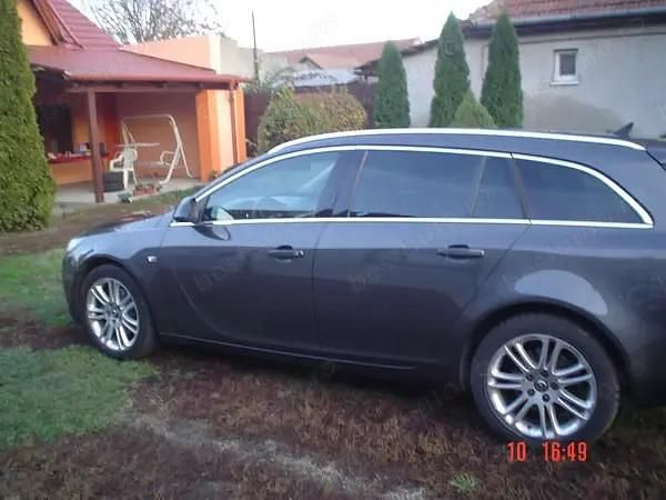 Second-hand Opel Insignia Sport 160 CP (117 kW) 2010 Gri Break