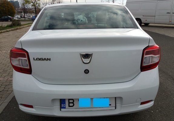 Second-hand Dacia Logan 80 CP (58 kW) 2014 Alb Berlinǎ