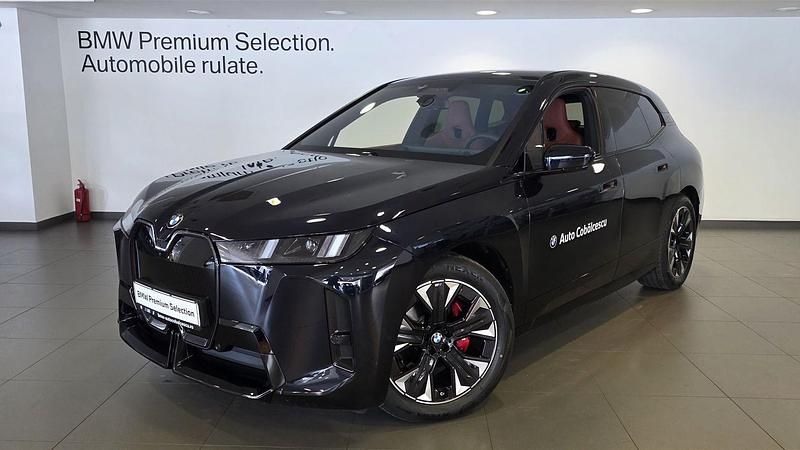 Negru carbon metalizat m metalizat Second-hand 2025 BMW iX Comfort Edition SUV | 89.988 EUR (Puțin scump) - Imagine 1/4