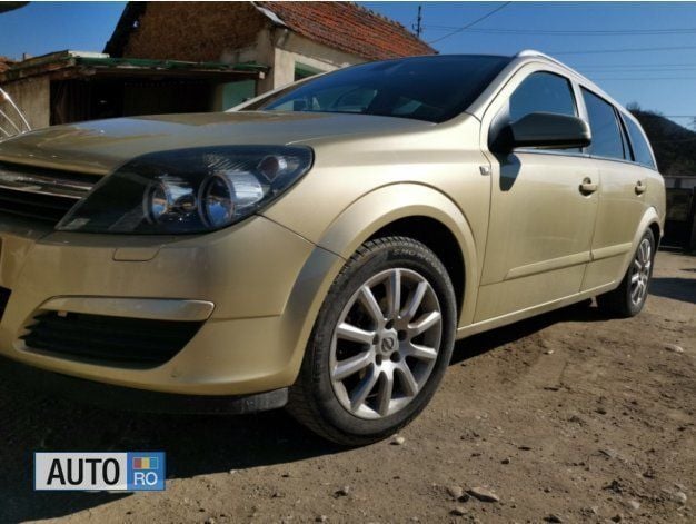 Second-hand Opel Astra 101 CP (74 kW) 2006 Bej Break