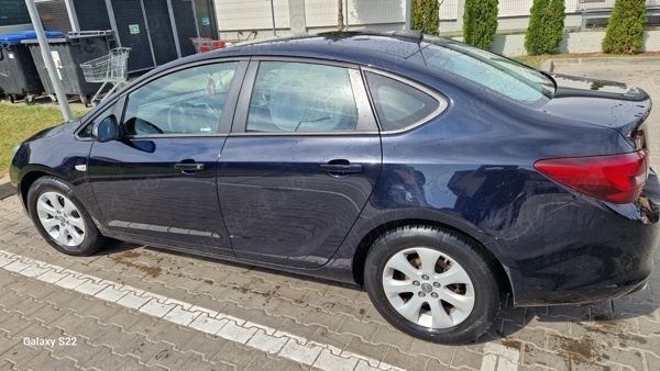 Utilizat 2018 Opel Astra Berlinǎ | 12.500 EUR - Imagine 1/4