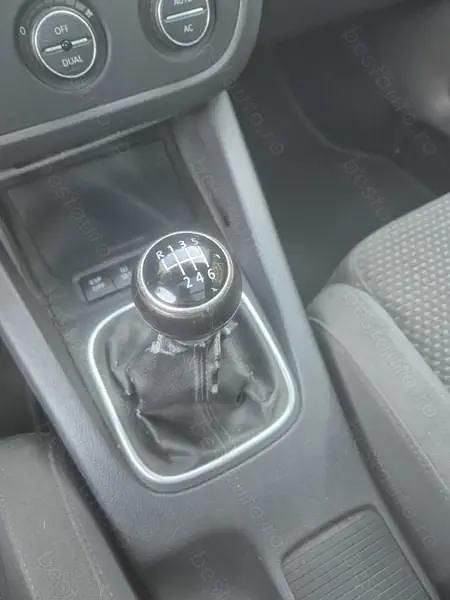 Utilizat 2009 VW Golf VI Hatchback | 2.500 EUR - Imagine 1/4