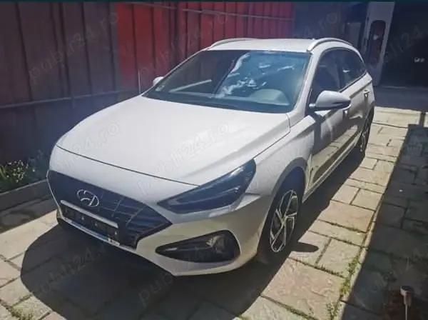 Utilizat 2023 Hyundai i30 Break | 17.200 EUR (Puțin scump) - Imagine 1/4
