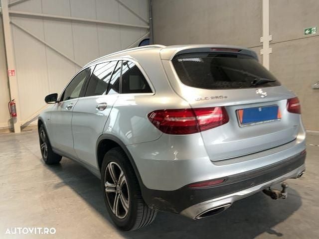 Second-hand Mercedes GLC350 320 CP (235 kW) 2017 Culoareargint SUV