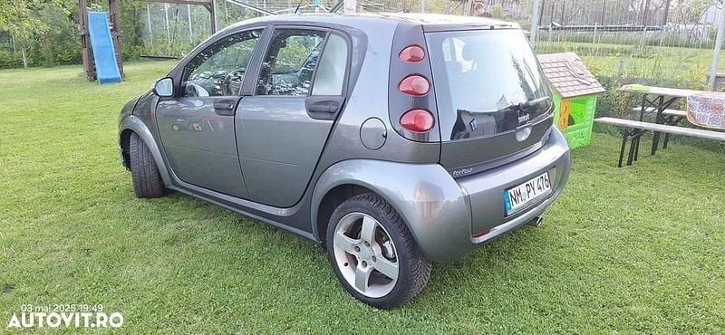 Second-hand Smart ForFour 109 CP (80 kW) 2004 Culoareargint Hatchback