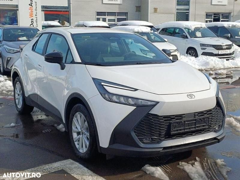 Second-hand Toyota C-HR 122 CP (89 kW) 2025 Culoarealb SUV
