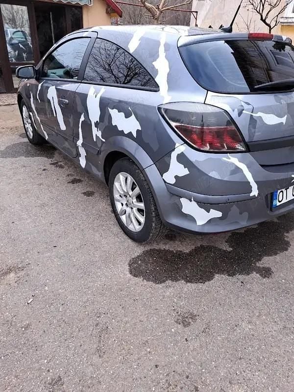 Second-hand Opel Astra 125 CP (91 kW) 2008 Hatchback