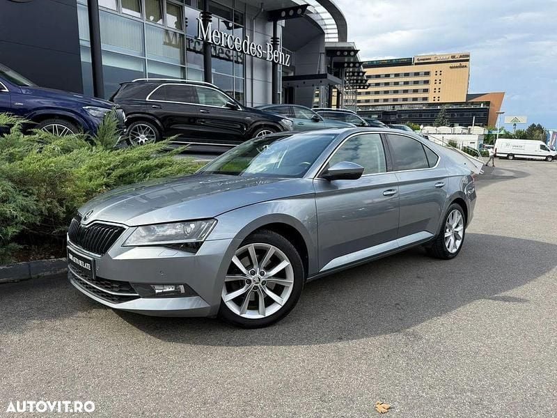 Culoaregri Utilizat 2017 Skoda Superb Ambition Berlinǎ | 15.990 EUR (Preț OK) - Imagine 1/4