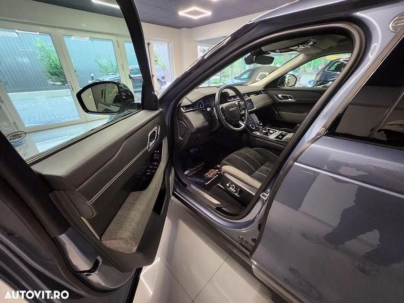 Second-hand Land Rover Range Rover Velar SE 240 CP (176 kW) 2019 Culoarealbastru SUV