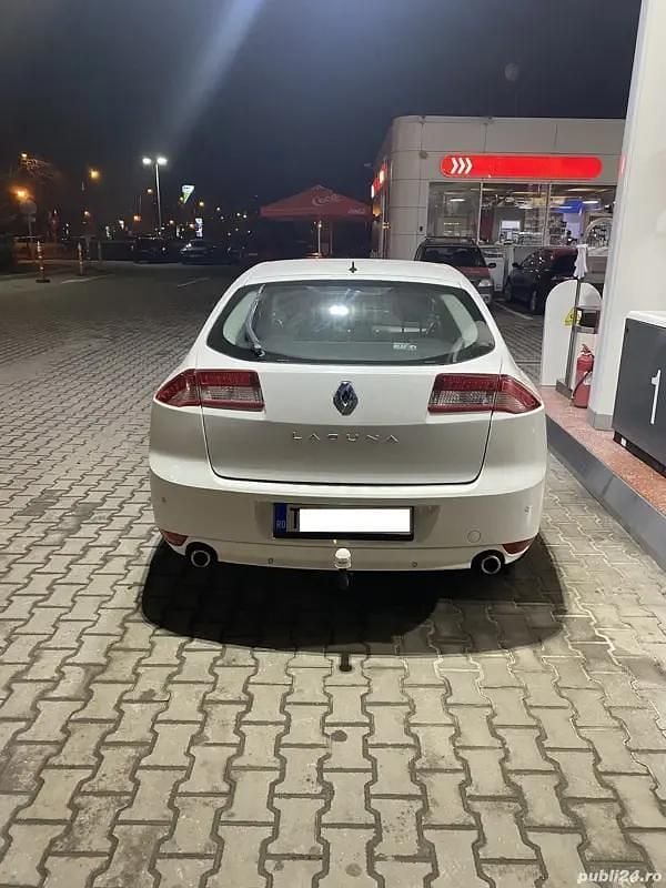 Second-hand Renault Laguna III GT 150 CP (110 kW) 2012 Alb Berlinǎ