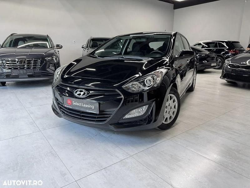 Culoarenegru Utilizat 2013 Hyundai i30 Advantage Hatchback | 6.230 EUR (Preț OK) - Imagine 1/4