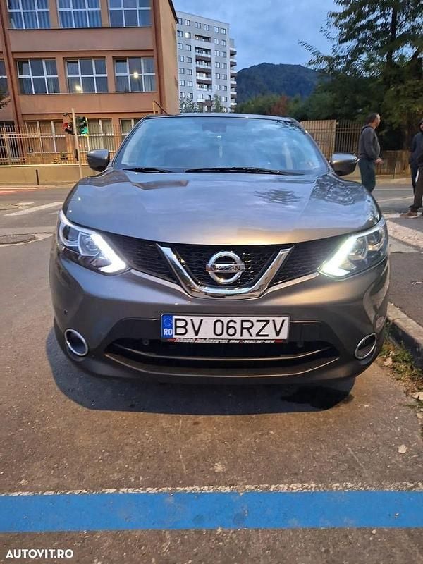 Culoaregri Utilizat 2015 Nissan Qashqai Acenta SUV | 10.300 EUR (Preț OK) - Imagine 1/4