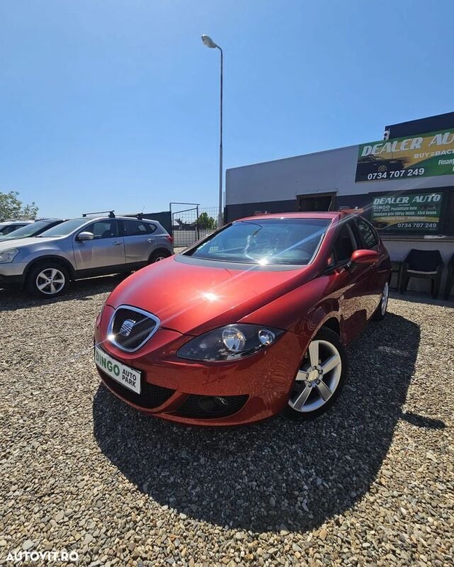 Rosu Utilizat 2007 Seat Leon Hatchback | 3.490 EUR (Preț OK) - Imagine 1/4