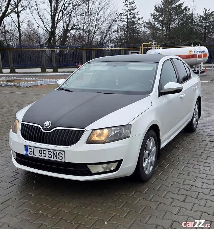 Alb Second-hand 2013 Skoda Octavia Berlinǎ | 5.950 EUR (Preț OK) - Imagine 1/4