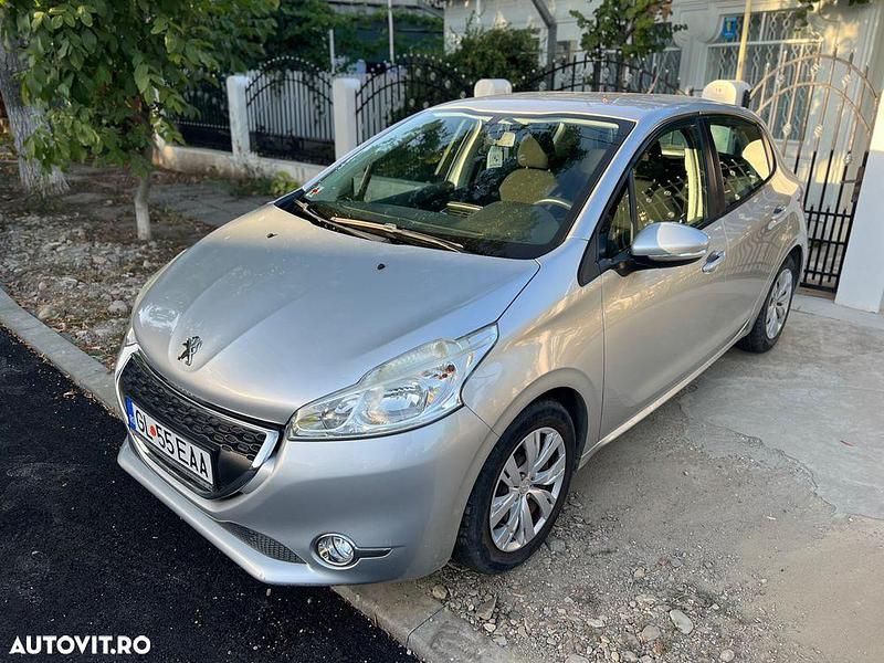 Culoaregri Utilizat 2014 Peugeot 208 Hatchback | 7.000 EUR (Puțin scump) - Imagine 1/4