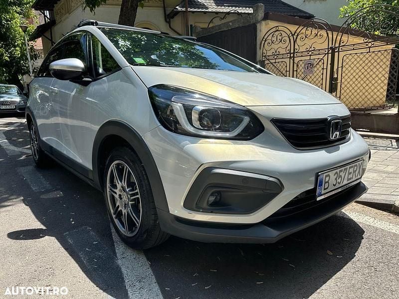 Alb Utilizat 2022 Honda Jazz Executive Hatchback | 20.600 EUR - Imagine 1/4