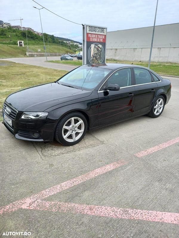 Second-hand Audi A4 Attraction 143 CP (105 kW) 2011 Culoarenegru Berlinǎ