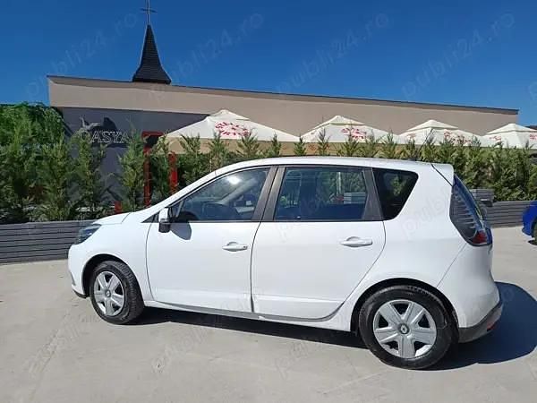 Second-hand Renault Scénic III 110 CP (80 kW) 2014 Alb Monovolum
