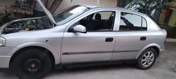 Auriu Utilizat 2001 Opel Astra Hatchback | 4.000 EUR - Imagine 1/4