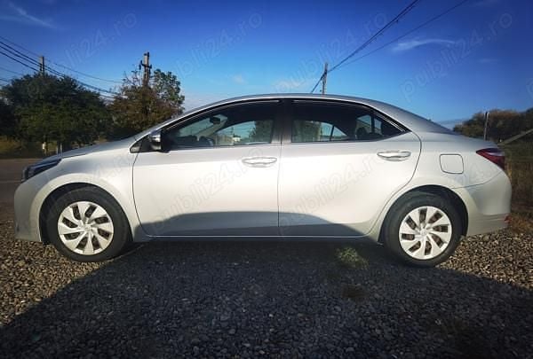 Second-hand Toyota Corolla Luna 132 CP (97 kW) 2016 Gri Berlinǎ