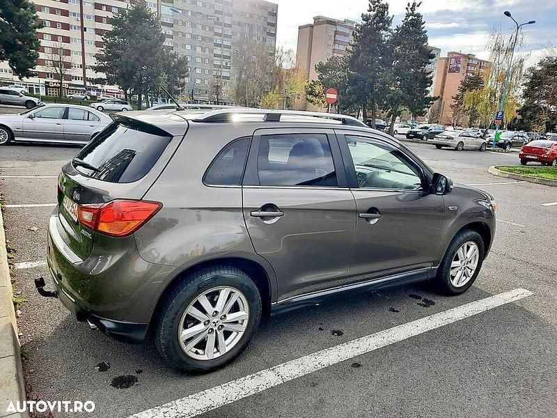 Culoaremaro Utilizat 2013 Mitsubishi ASX Invite SUV | 6.500 EUR (Preț OK) - Imagine 1/4
