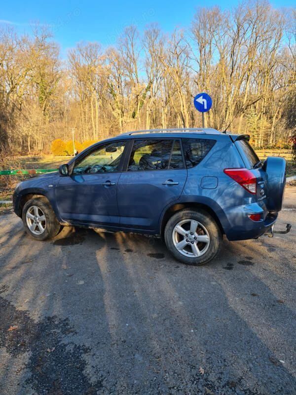 Albastru Utilizat 2007 Toyota RAV4 SUV | 5.750 EUR - Imagine 1/4