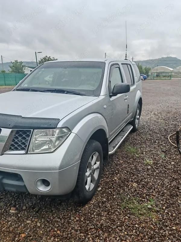 Utilizat 2008 Nissan Pathfinder SUV | 8.000 EUR - Imagine 1/3