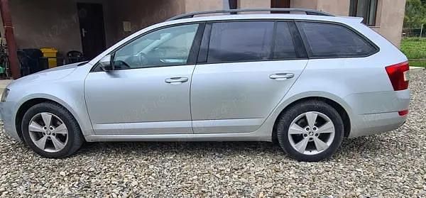 Gri Utilizat 2015 Skoda Octavia Berlinǎ | 9.800 EUR (Preț bun) - Imagine 1/4