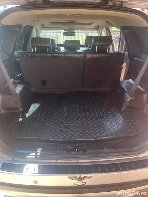 Argintiu Utilizat 2006 Chevrolet Captiva SUV | 4.000 EUR (Puțin scump) - Imagine 1/4
