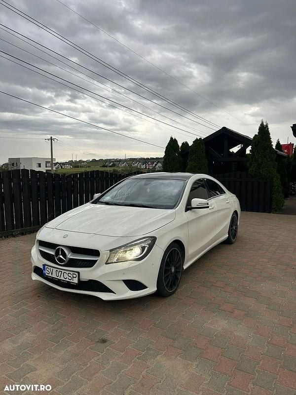 Culoarealb Utilizat 2015 Mercedes CLA180 Berlinǎ | 15.000 EUR (Preț OK) - Imagine 1/4