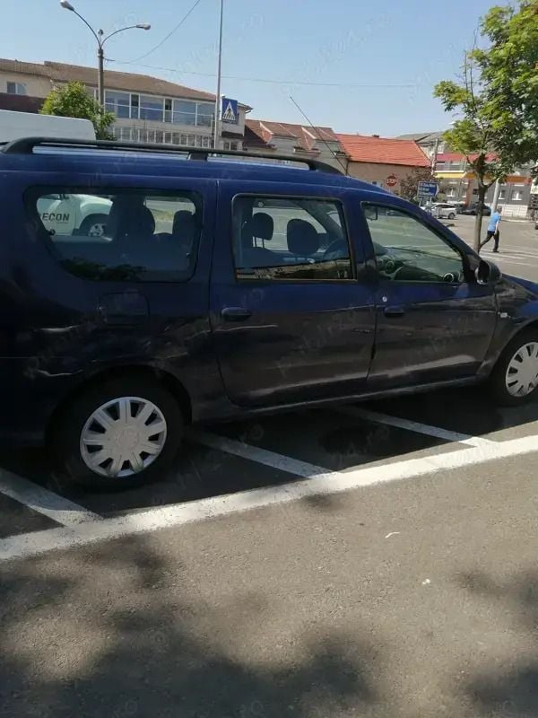 Utilizat 2009 Dacia Logan MCV Break | 11.500 EUR - Imagine 1/4