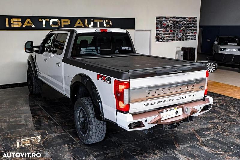 Second-hand Ford F250 450 CP (330 kW) 2017 Culoarealb Pickup