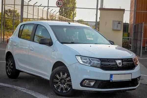 Alb Utilizat 2019 Dacia Sandero Hatchback | 5.999 EUR (Preț bun) - Imagine 1/4