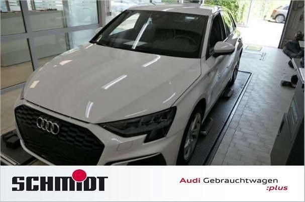 Utilizat 2022 Audi A3 Sportback e-tron S-Line Berlinǎ | 28.315 EUR - Imagine 1/1