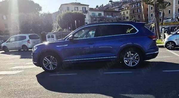 Second-hand VW Touareg 286 CP (210 kW) 2018 Albastru SUV