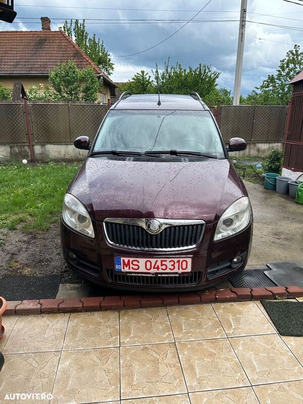 Alte culori Utilizat 2009 Skoda Roomster Style Break | 4.000 EUR - Imagine 1/4