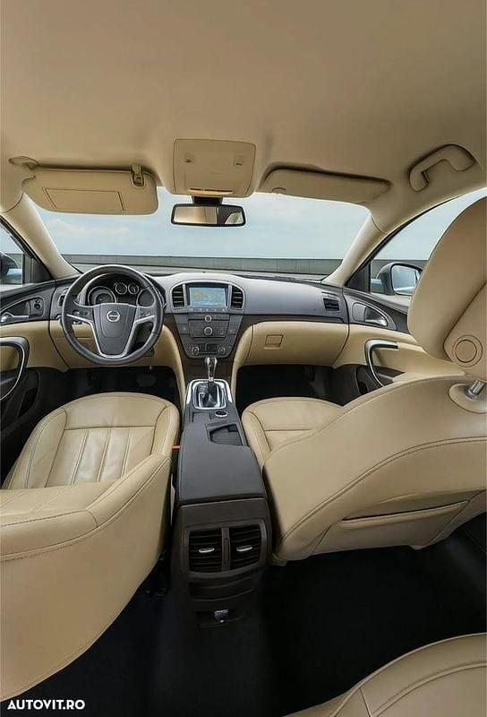 Culoaregri Utilizat 2010 Opel Insignia Cosmo Berlinǎ | 3.590 EUR (Preț bun) - Imagine 1/4