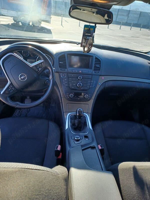 Utilizat 2012 Opel Insignia Break | 3.400 EUR (Preț bun) - Imagine 1/4