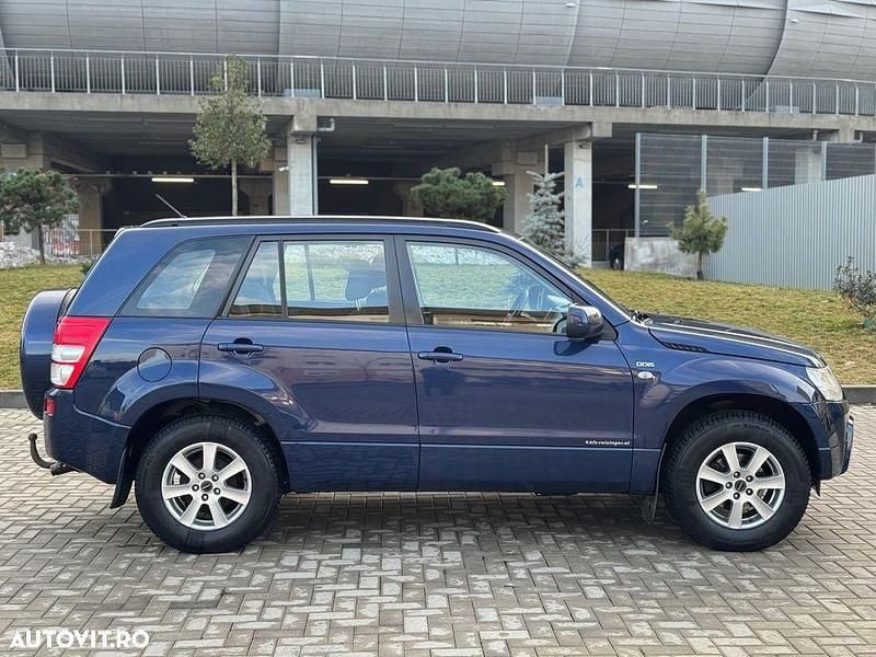Second-hand Suzuki Grand Vitara 129 CP (94 kW) 2006 Culoarealbastru SUV