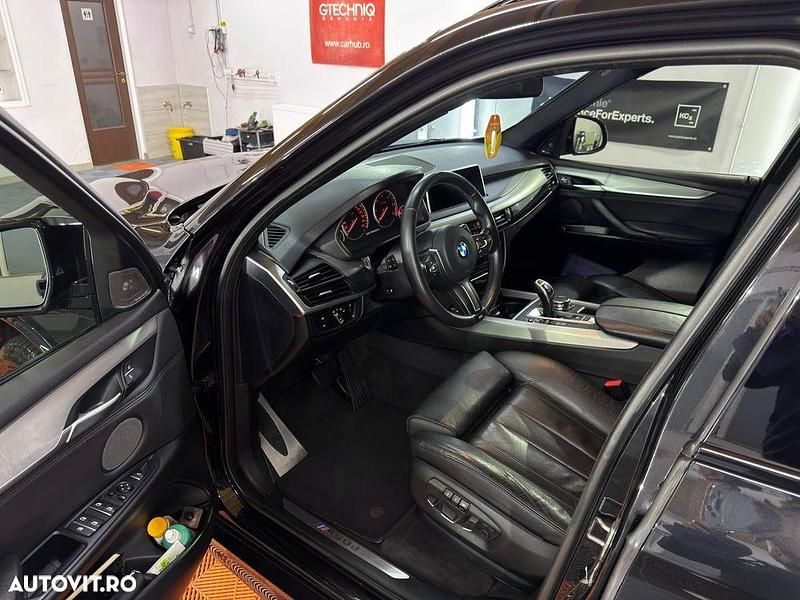 Second-hand BMW X5 Sport Line 381 CP (280 kW) 2015 Culoarenegru SUV