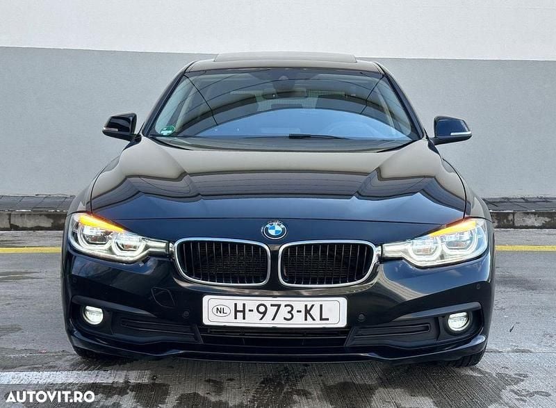Second-hand BMW 320 Luxury Line 190 CP (139 kW) 2016 Culoarenegru Break