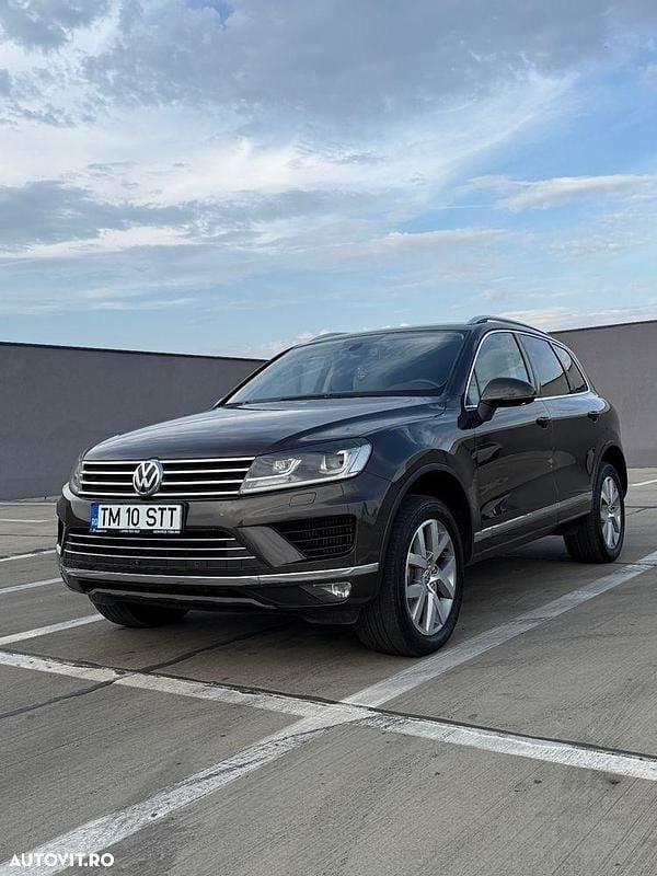 Culoaremaro Utilizat 2016 VW Touareg Supreme SUV | 16.500 EUR - Imagine 1/4