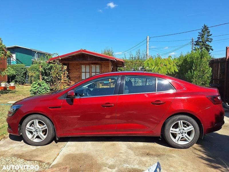 Culoarerosu Utilizat 2018 Renault Mégane GT Line GT-Line Berlinǎ | 9.990 EUR (Puțin scump) - Imagine 1/4