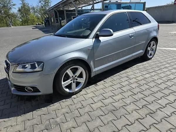 Gri Second-hand 2012 Audi A3 S-Line Hatchback | 6.000 EUR (Super Preț) - Imagine 1/4